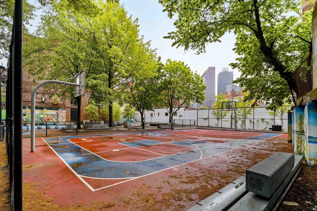 5 N Margin St, North End