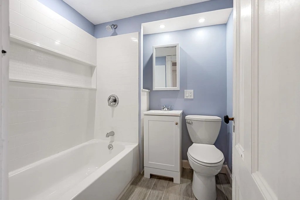 526 E 5th St, South Boston