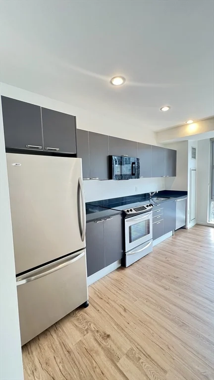 2 Earhart St, East Cambridge