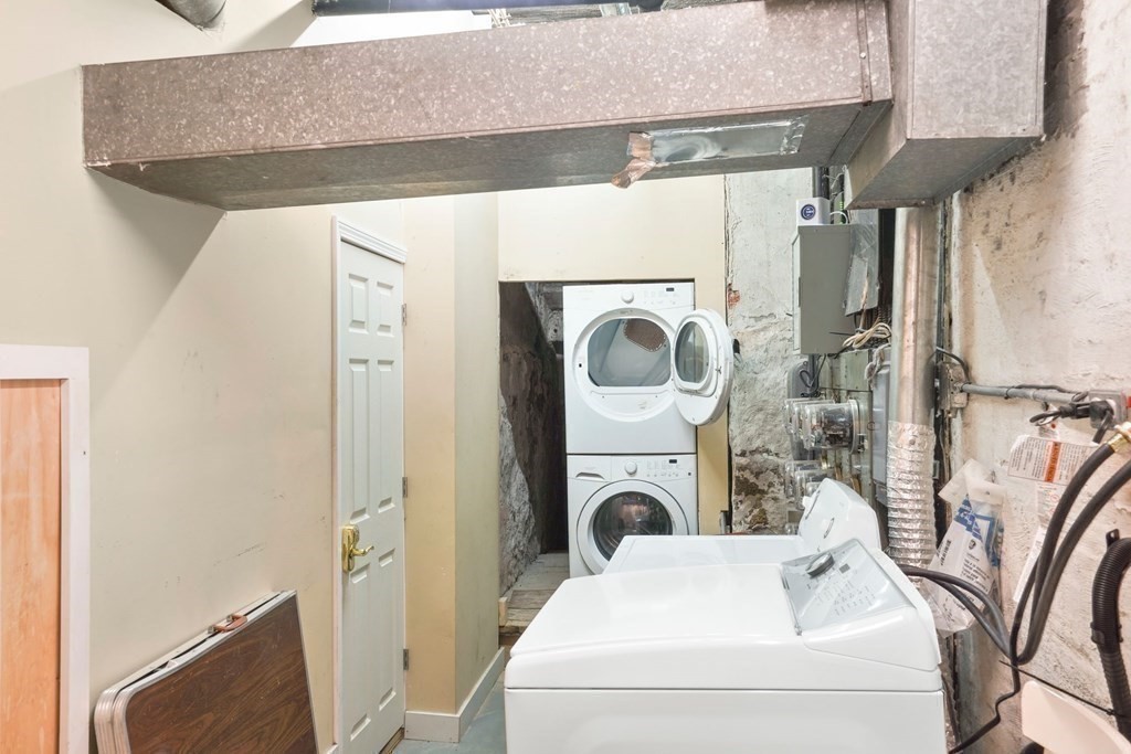 296 Marlborough St, Back Bay