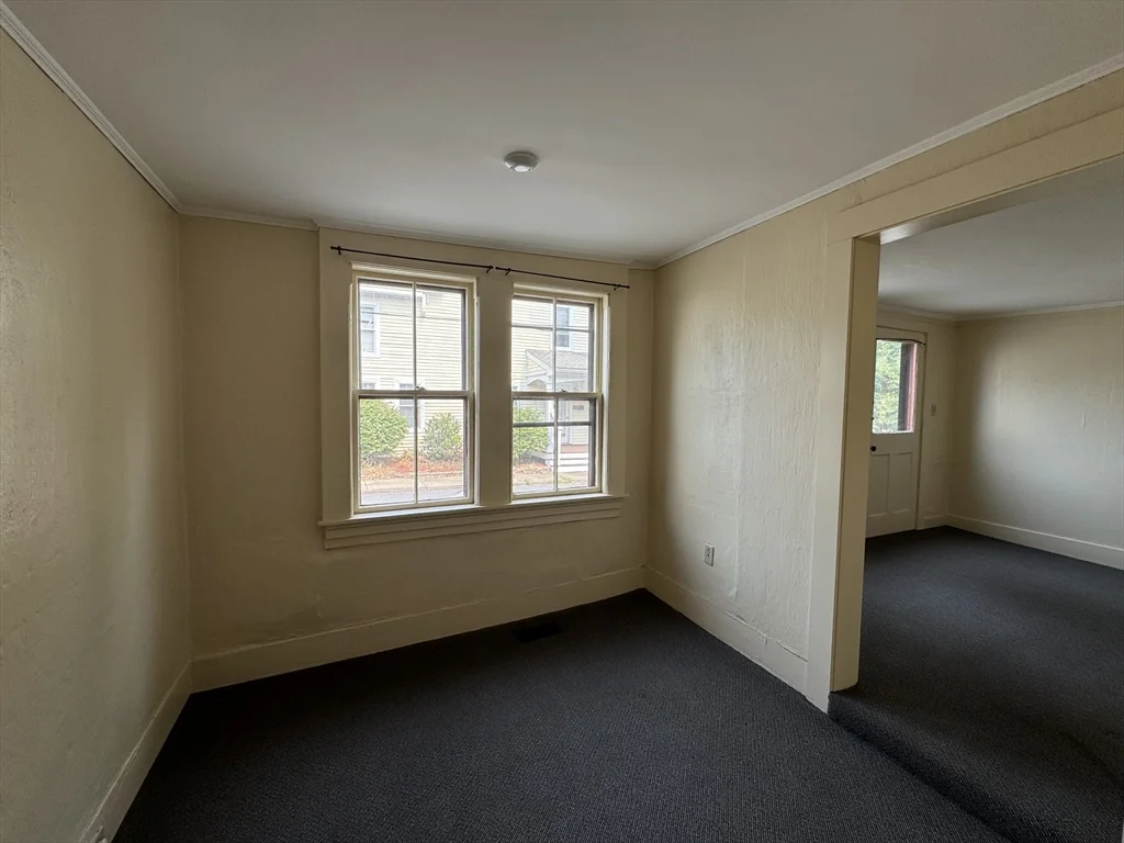 1 Cammetts Ct, Amesbury