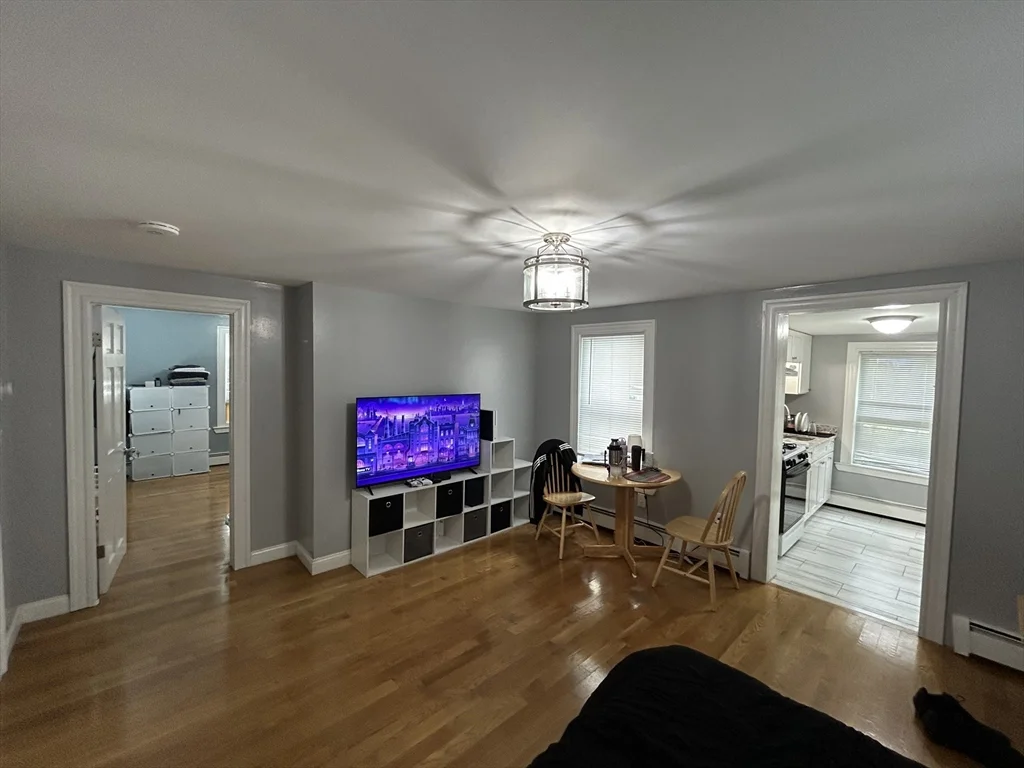 50 Hichborn St, Revere