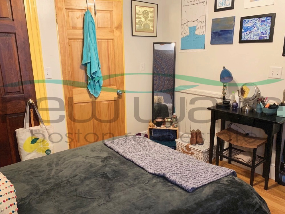 127 Cedar St, Roxbury