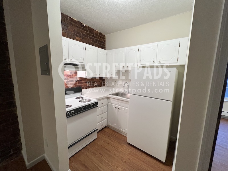 54 South Huntington Ave, Mission Hill