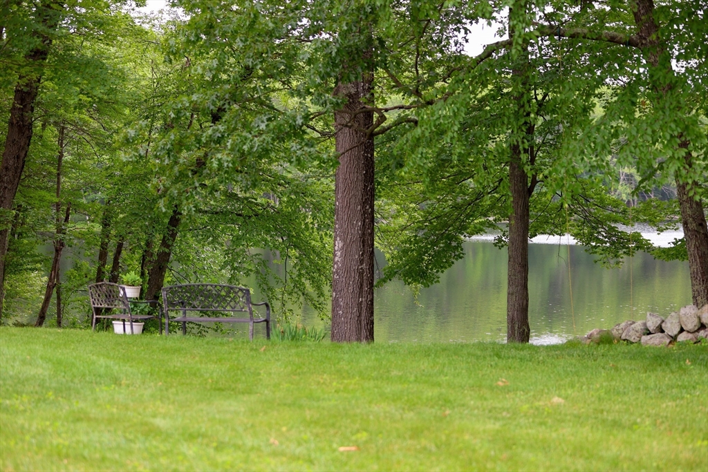 288 Goldthwaite Rd, Whitinsville