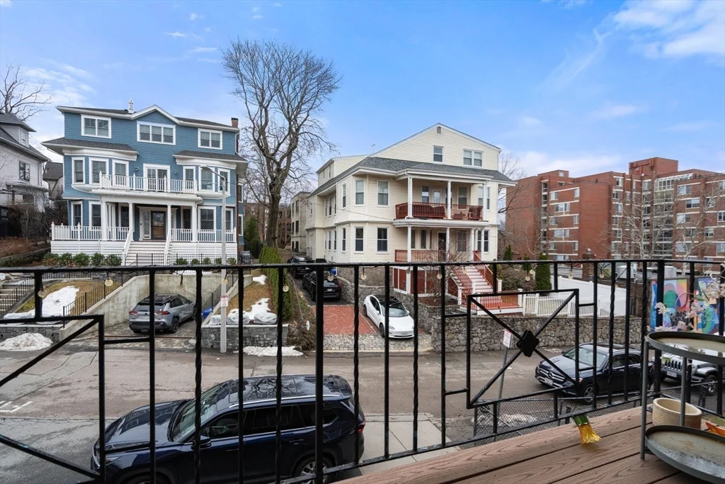 8 Robinwood Ave, Jamaica Plain