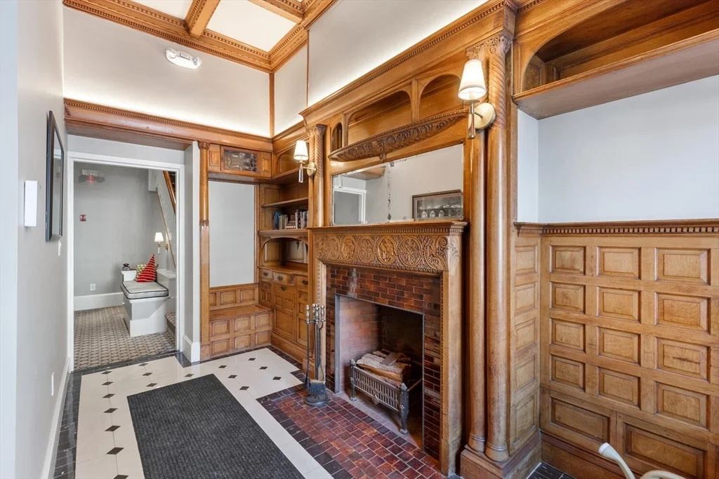 263 Beacon St, Back Bay