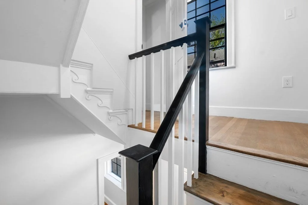 61 Front St, Old Town