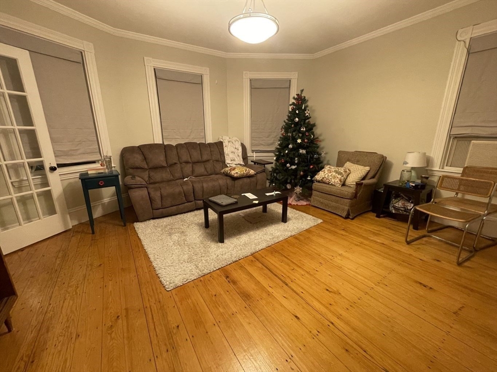 62 Chestnut St, Brookline