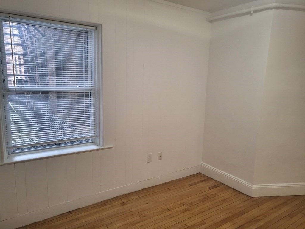 16 Westland Ave, Fenway