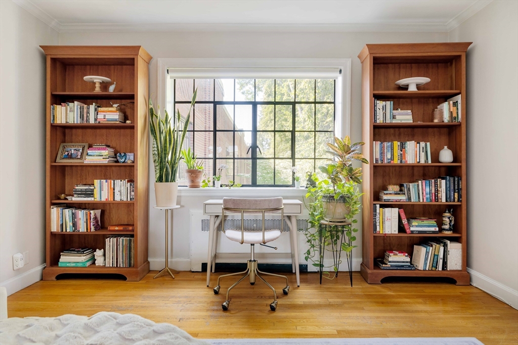 108 Sewall Ave, Coolidge Corner