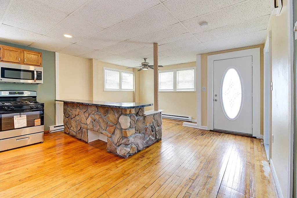 39a Ruggles, Franklin