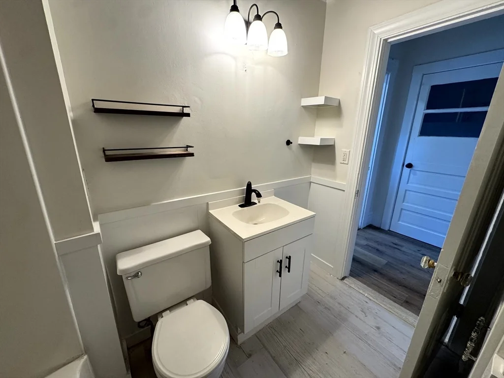 195 Court St, Plymouth