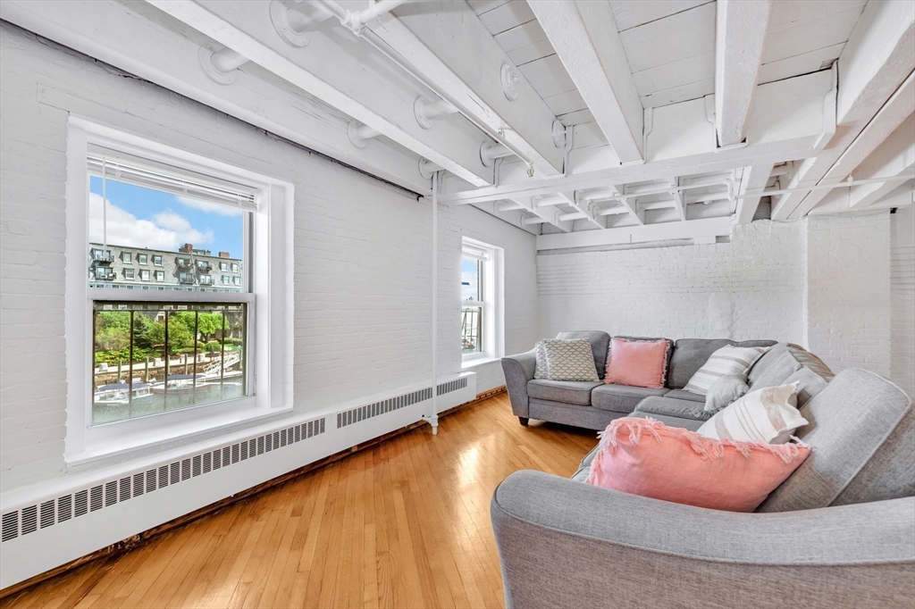 33 Commercial Wharf, Waterfront