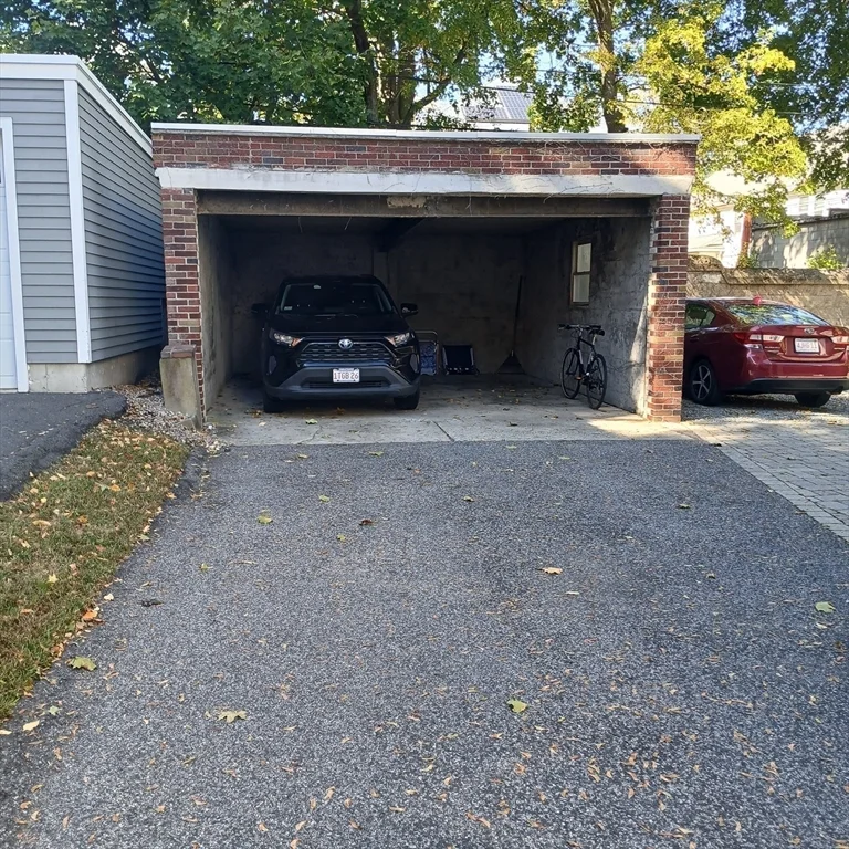 132 Thorndike St, Coolidge Corner