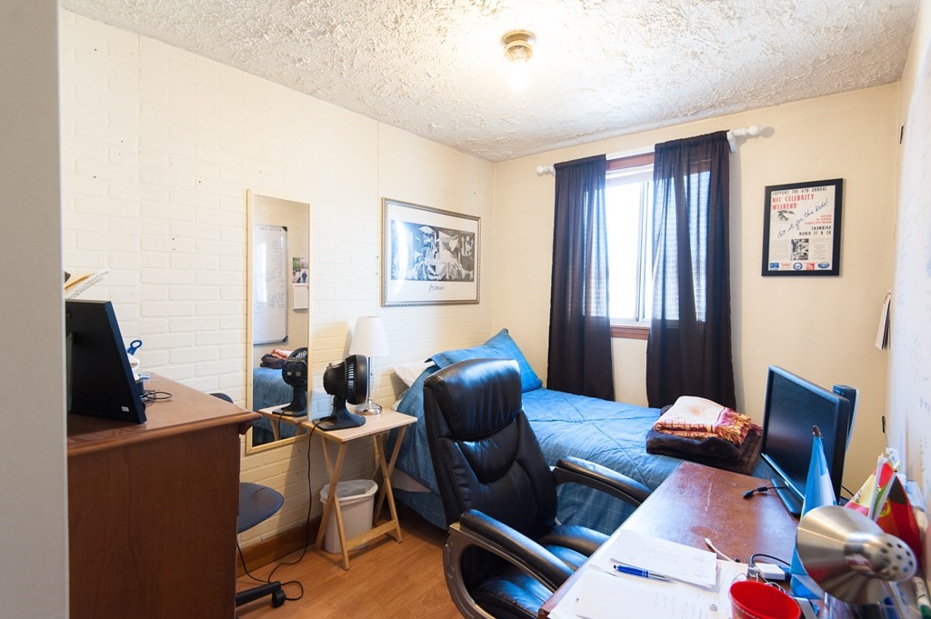 837.5 E 2nd St, South Boston