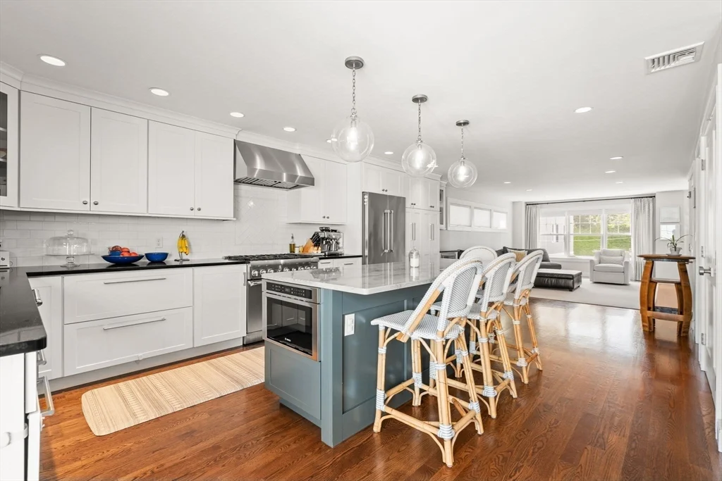 530 E 3rd St, South Boston