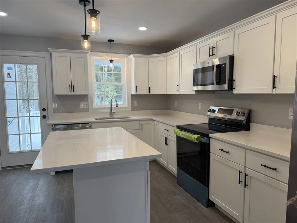 17 Kashmir's Way, Middleboro