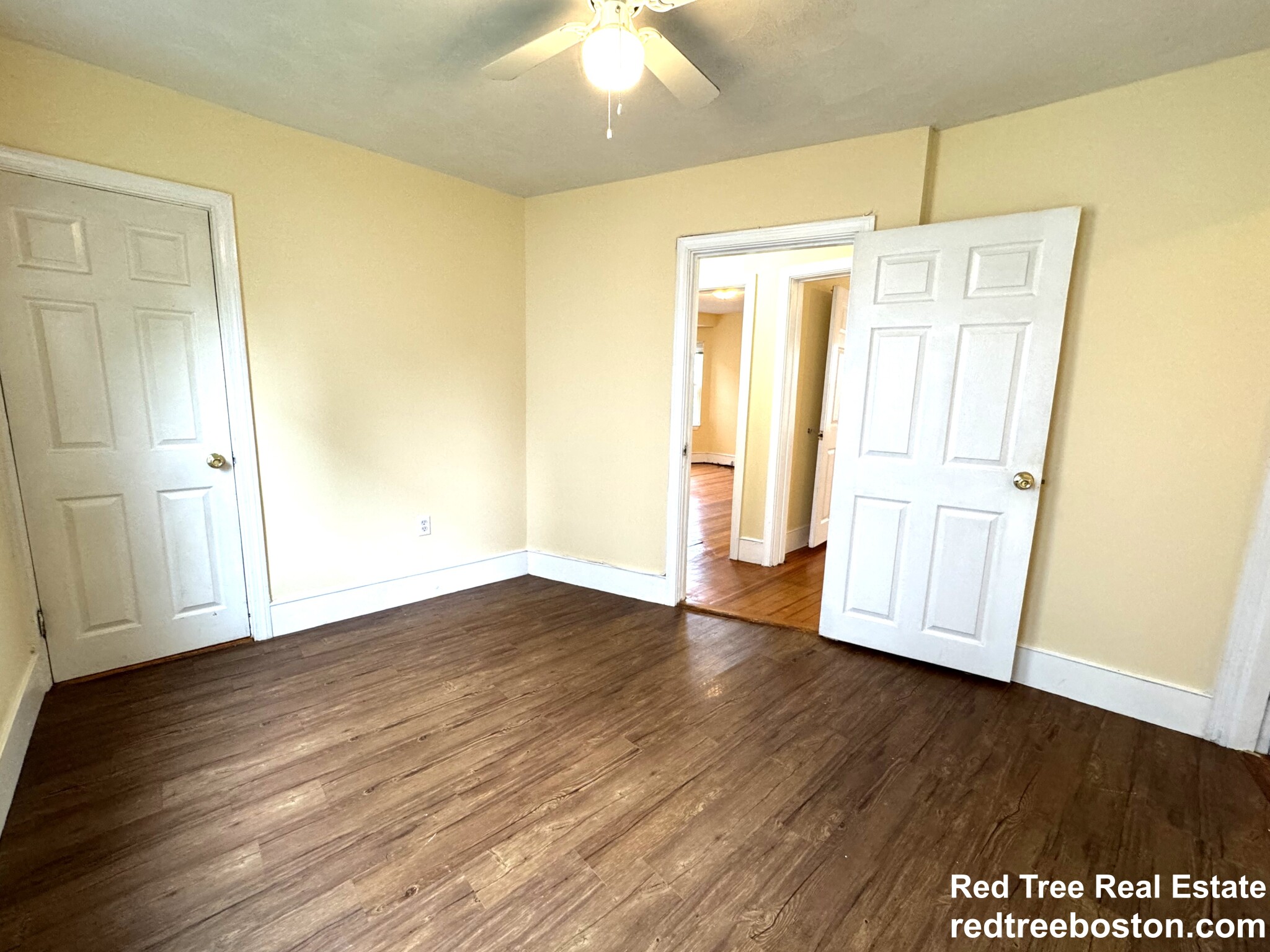 4057 Washington St, Roslindale