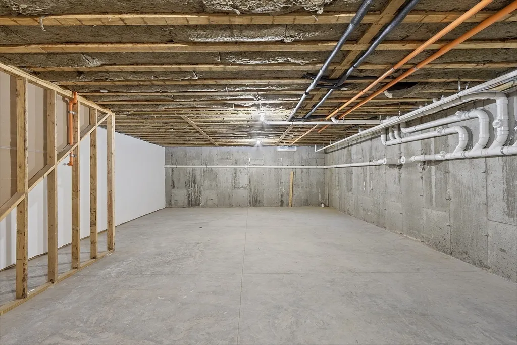 20 Townsend St, Pepperell