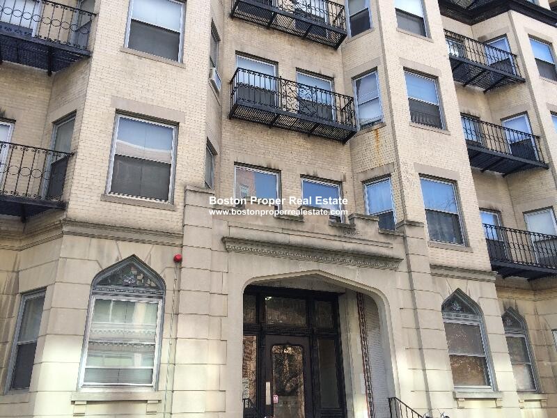 46 Westland Ave, Fenway