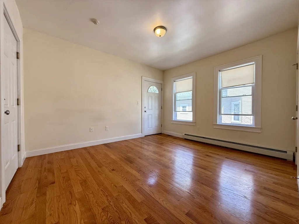 29 John St, Attleboro