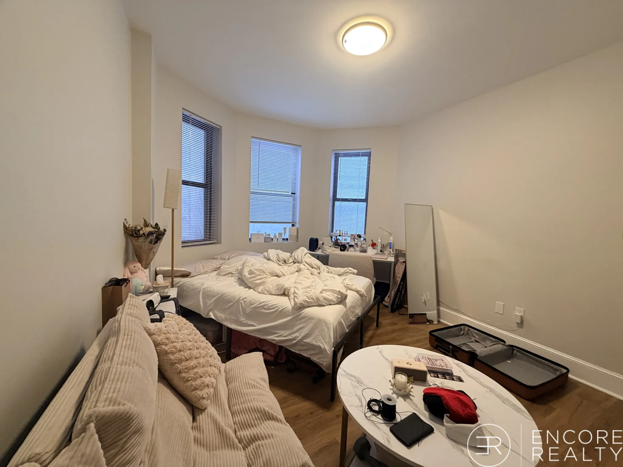 833 Beacon St, Fenway