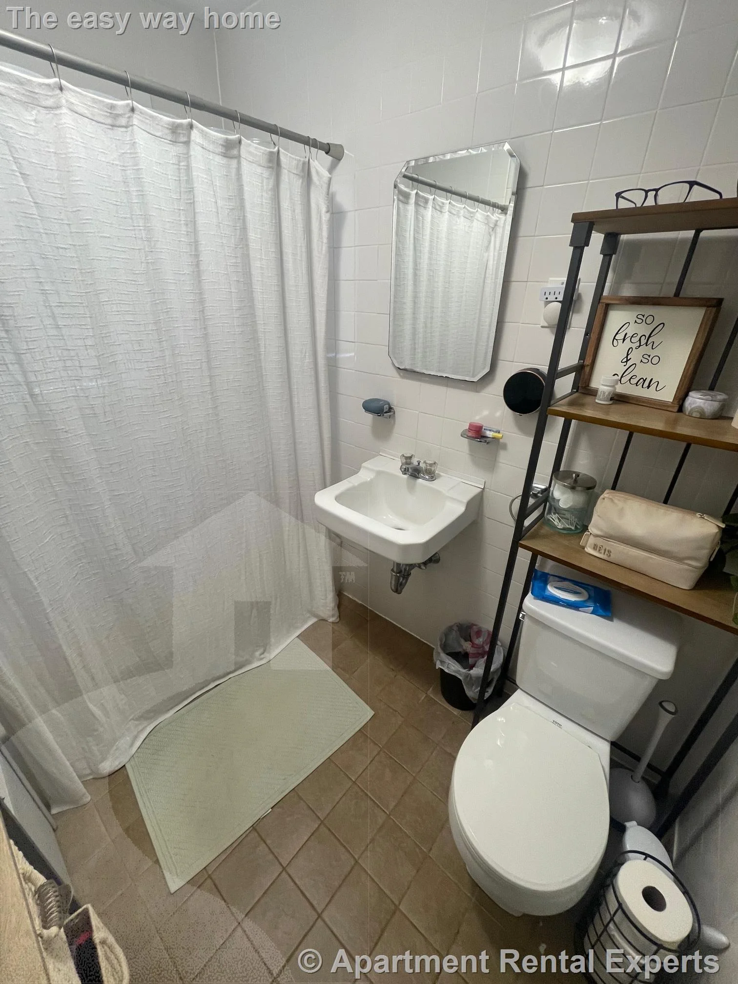 17 Irvington Rd, Tufts