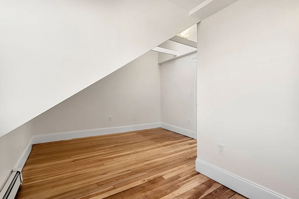 294 Meridian St, East Boston