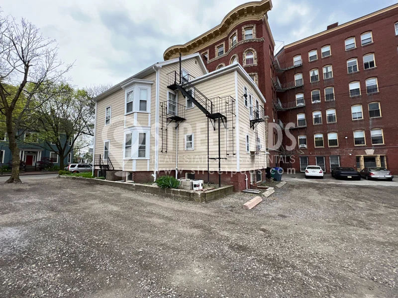 381 Harvard St, Mid-Cambridge