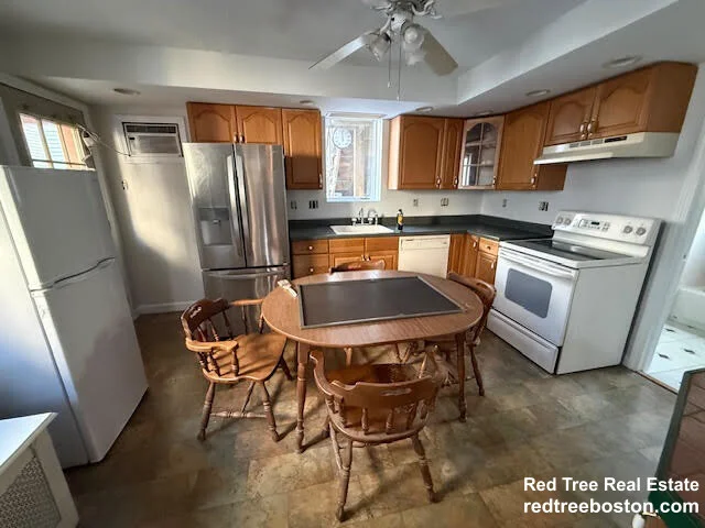 60 Haines St, Medford