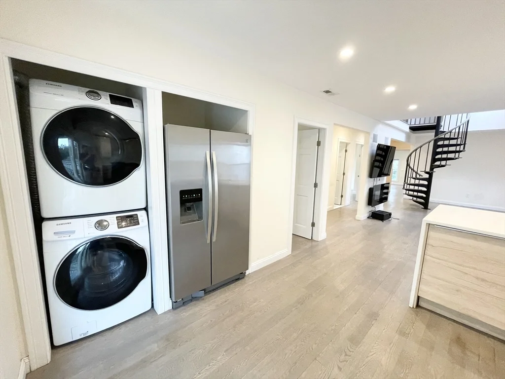 21 Iroquois, Mission Hill