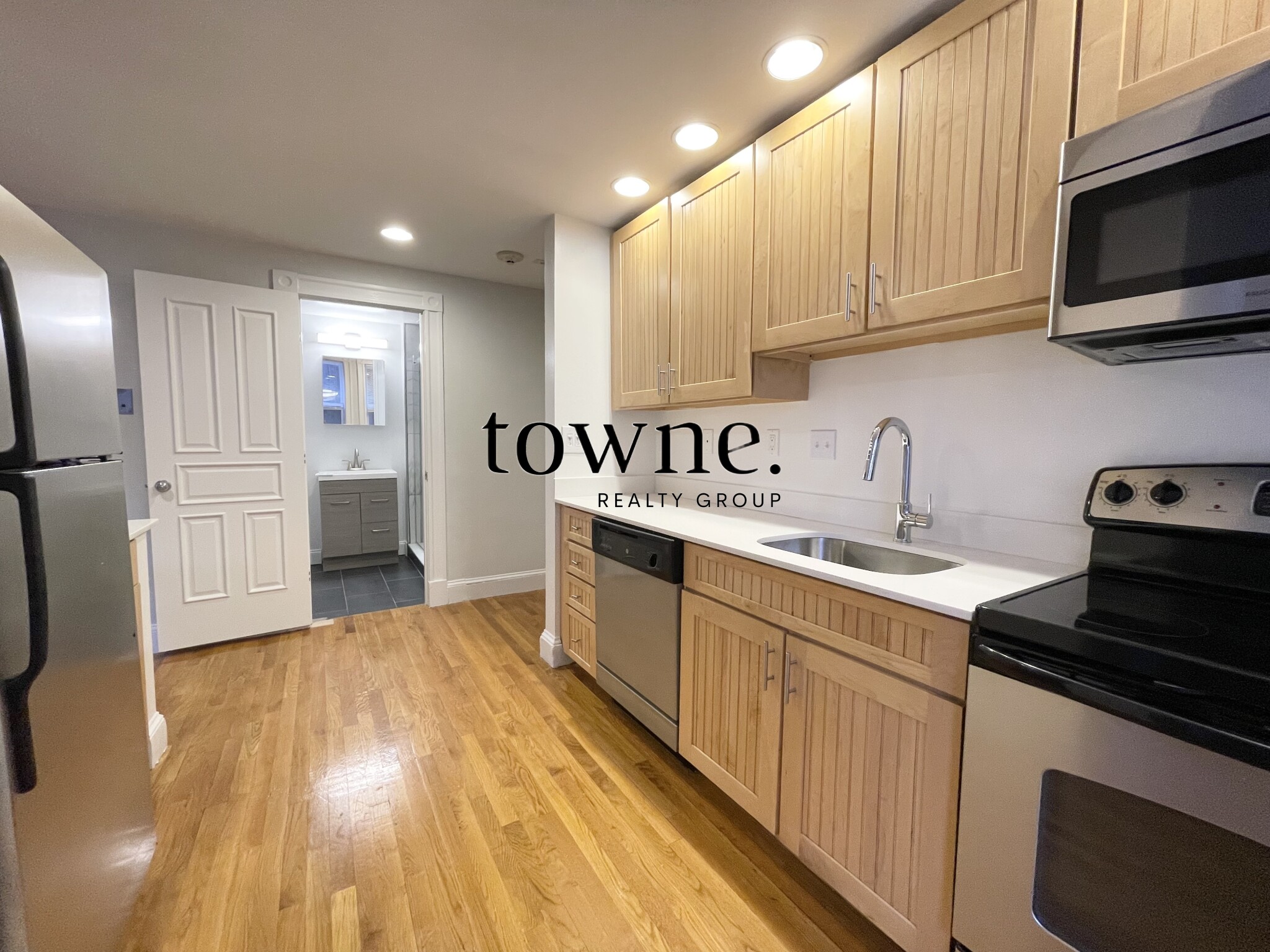 195 Commonwealth Ave, Back Bay