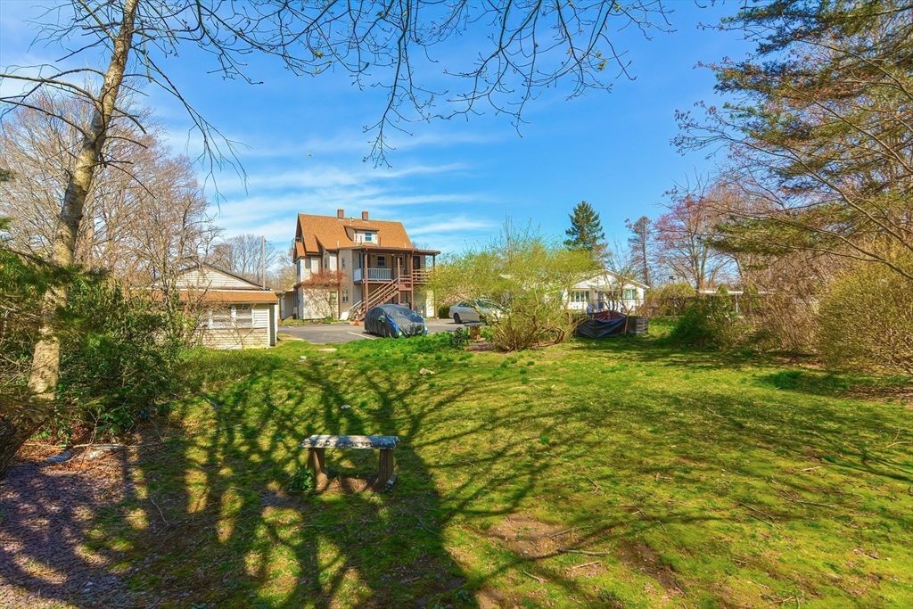 289 Walnut Stoughton, Stoughton