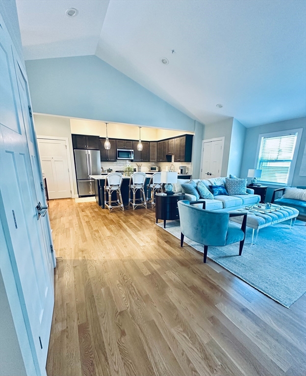 220 Center St, Pembroke