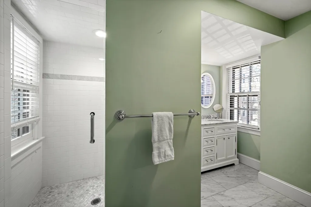 3 Mt Vernon Sq, Beacon Hill