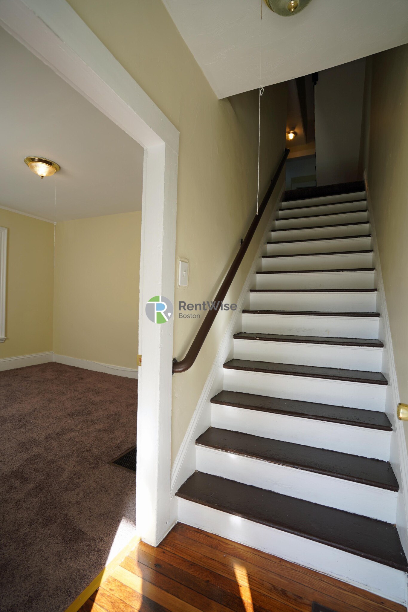 22 Greylock Rd, Allston