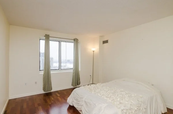 8-12 Museum Way, East Cambridge