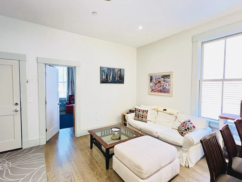 15 Boardman St, Central Square