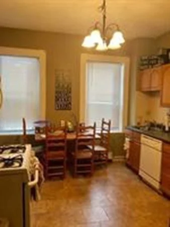 111 H St, South Boston