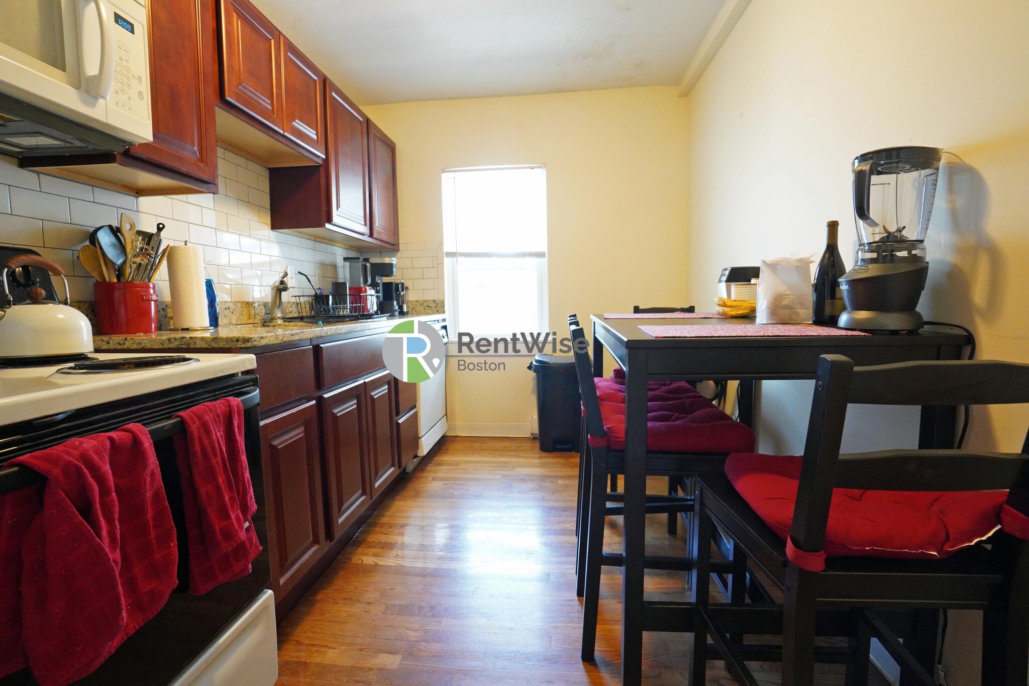 2 Schrepel Pl, South Boston