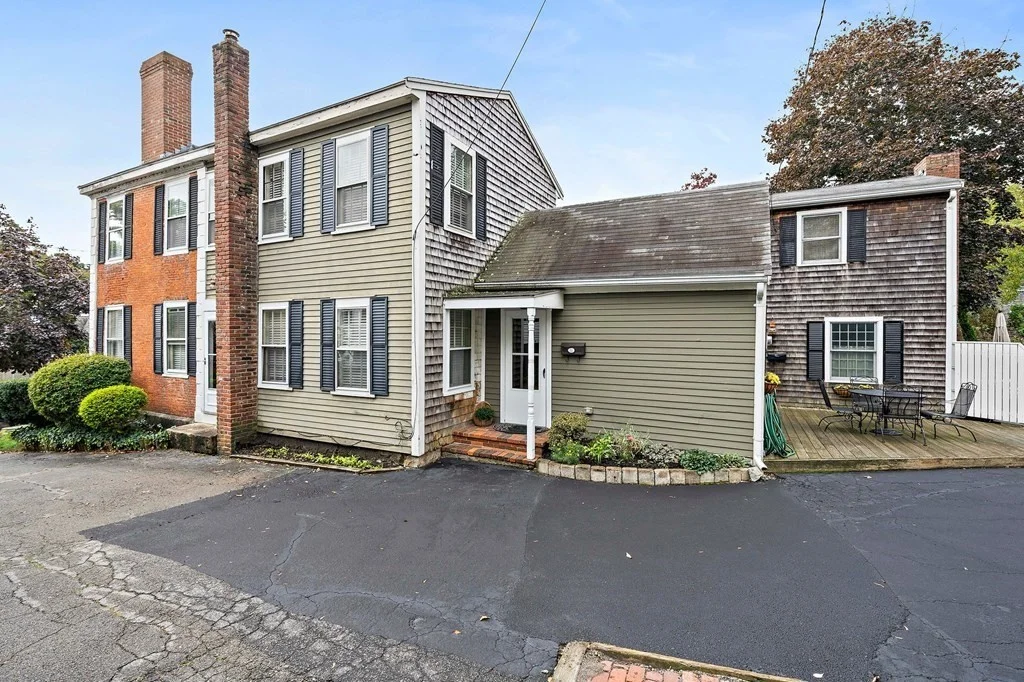 249 North St, Hingham Center