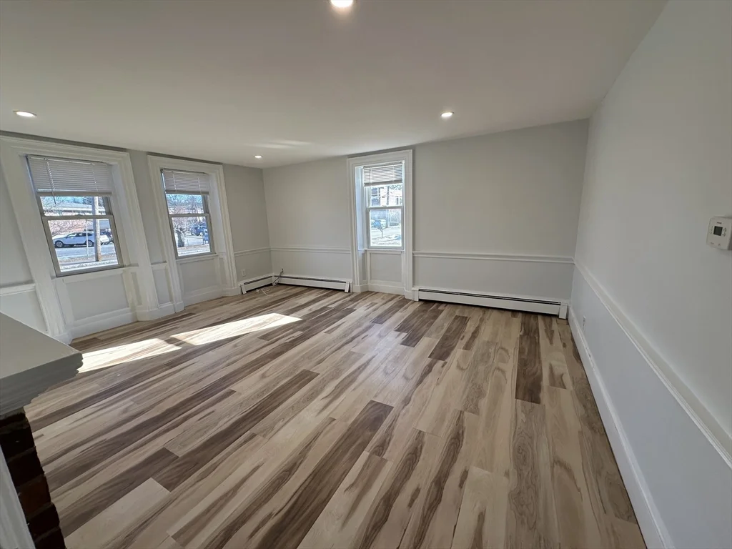 250 Walnut St, Framingham