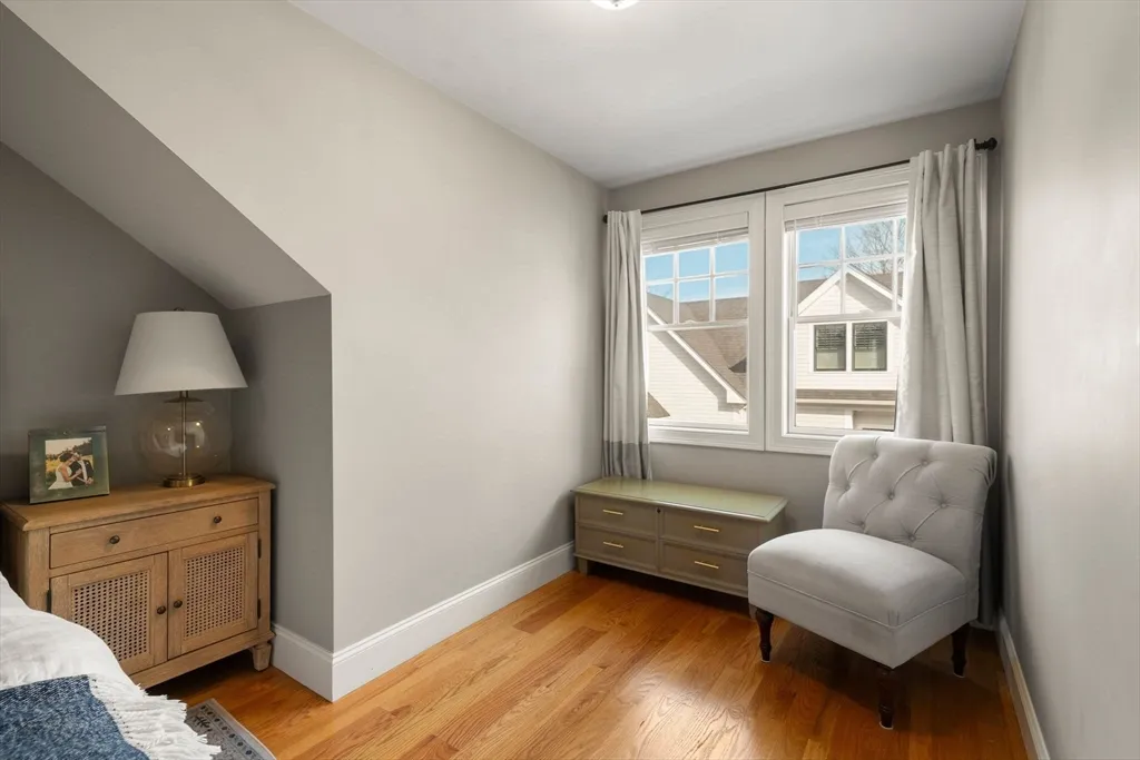 30 Park St, Fields Corner East