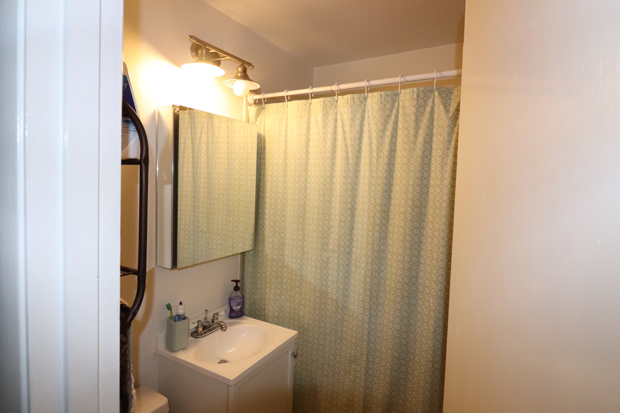 202 Saint Paul St, North Brookline