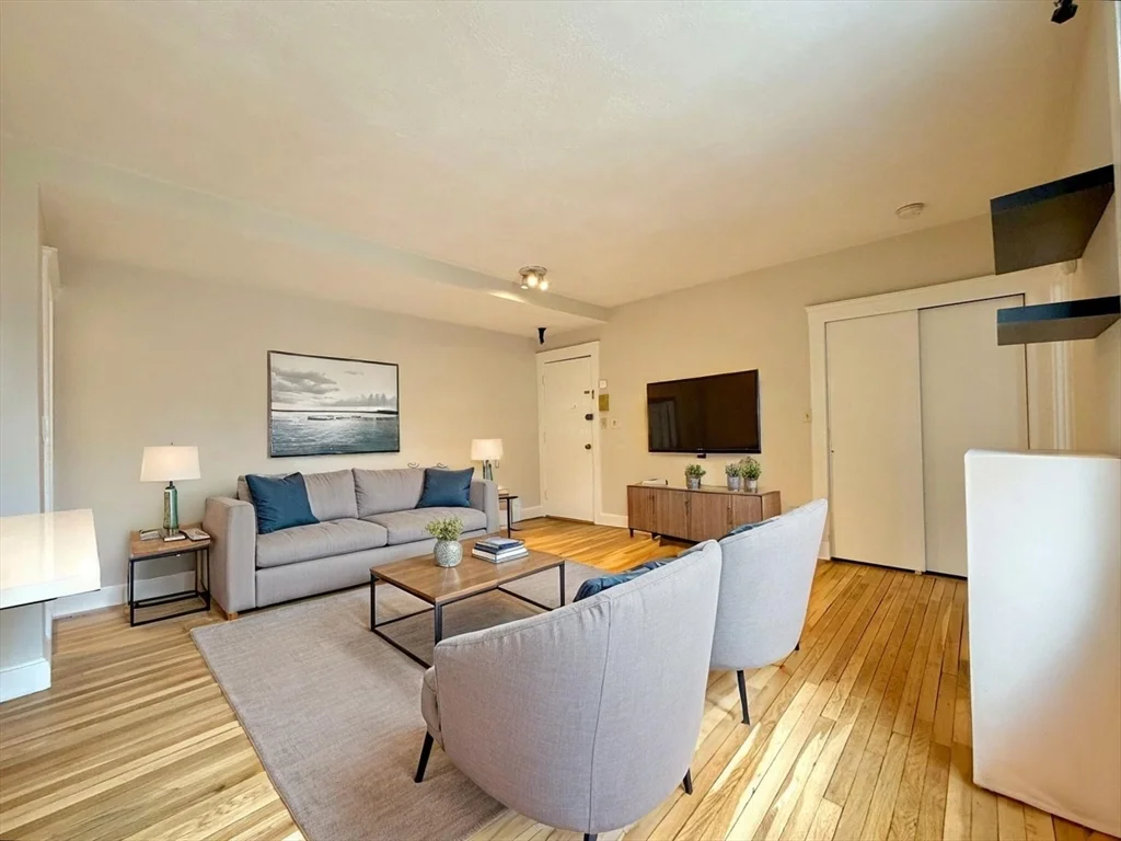 110 Lanark Rd, Brighton