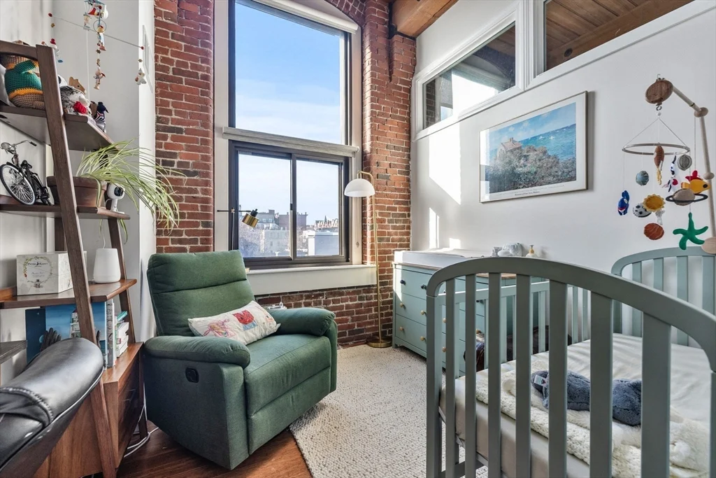 320 West 2nd St, South Boston