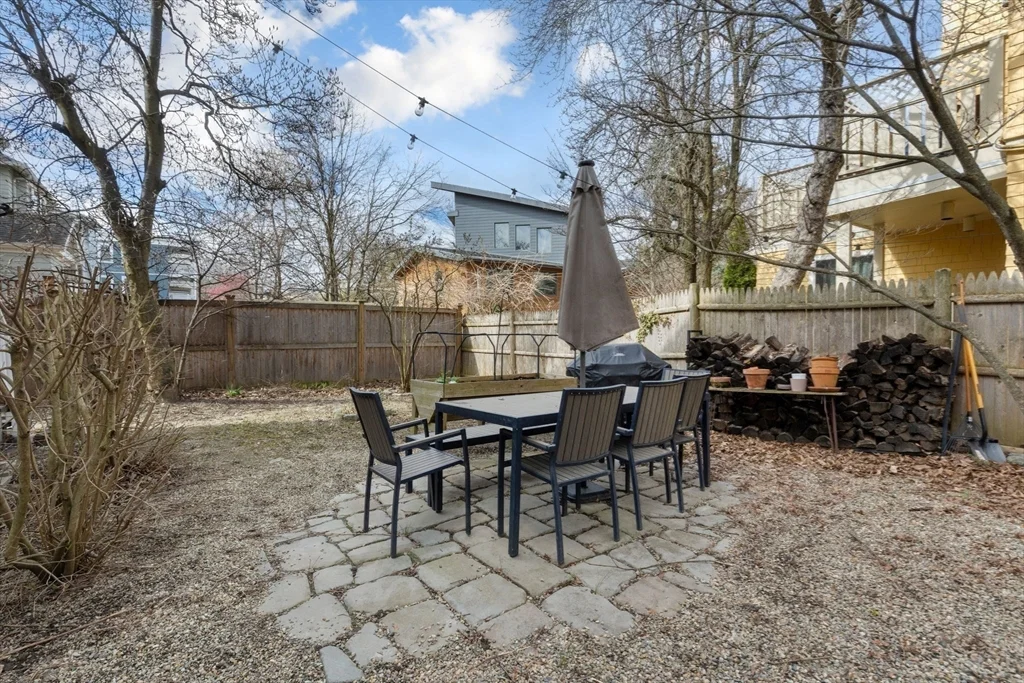 71 Chilton St, West Cambridge