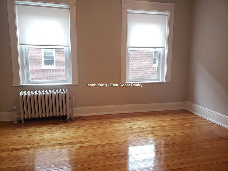 3 bed, 1 bath apartment for rent at 228 South St Unit 5A, Jamaica Plain — photo 2 of 18