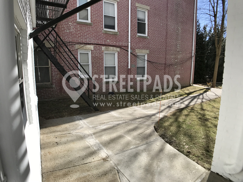 1539 Beacon St, Griggs Park